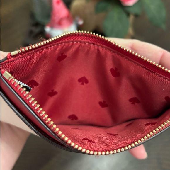 Kate Spade Heart Print Wallet/Card Holder & matching Cosmetic Bag. Sold as set. - Picture 4 of 10